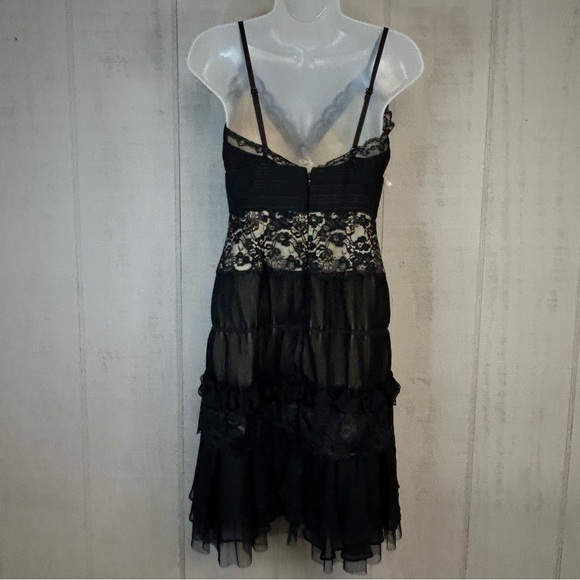 Womens Formal Midi Dress Sz 6 Sleeveless Silk Lace Ruffle Tiered Y2k Whimsigoth - Picture 2 of 13